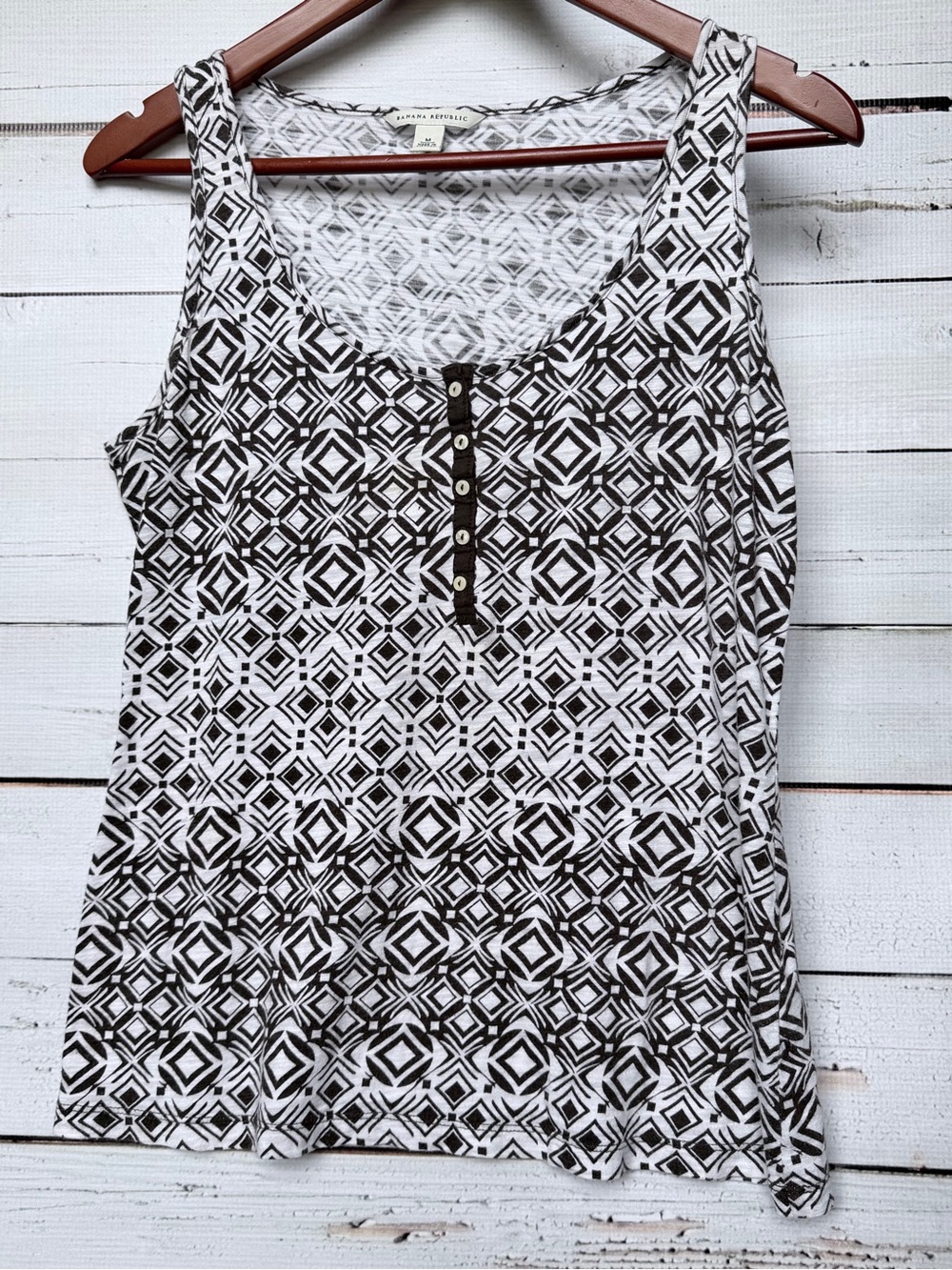 Banana Republic Black and White Geometric Tank